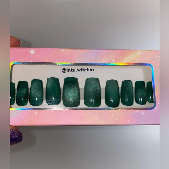 Press on nails, 20 pack, Magnetic gel - Picture 3 of 12